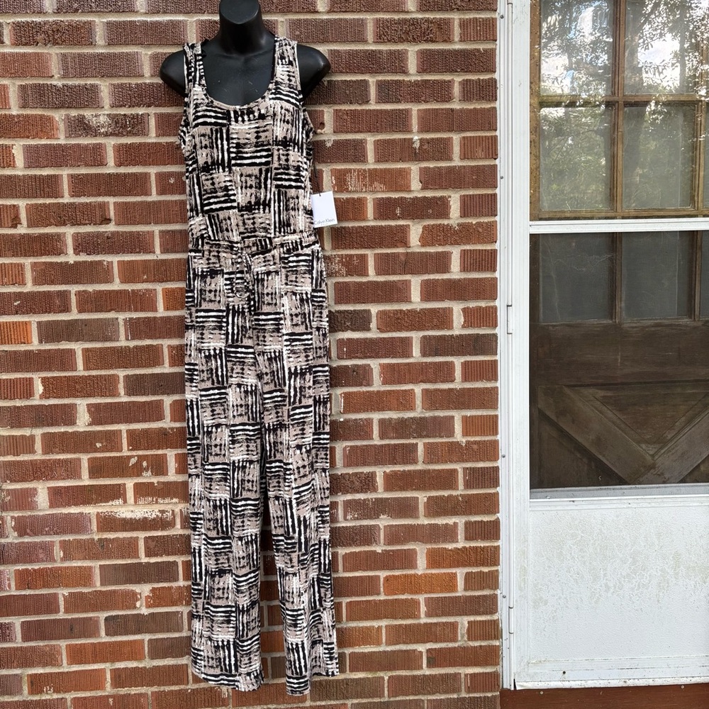 Calvin Klein NWT Sleeveless Pattern Jersey Knit Jumpsuit Size 8 black tan stripe